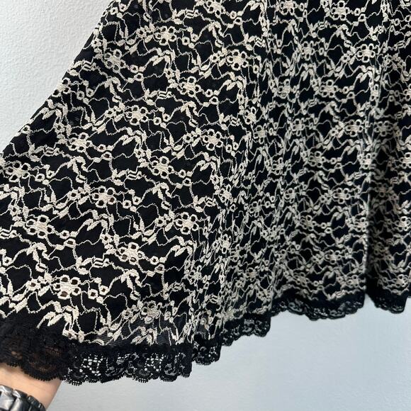 CAbi Lace Black White Skirt Eyelet Pull On A-Line Romantic Med - Picture 3 of 8